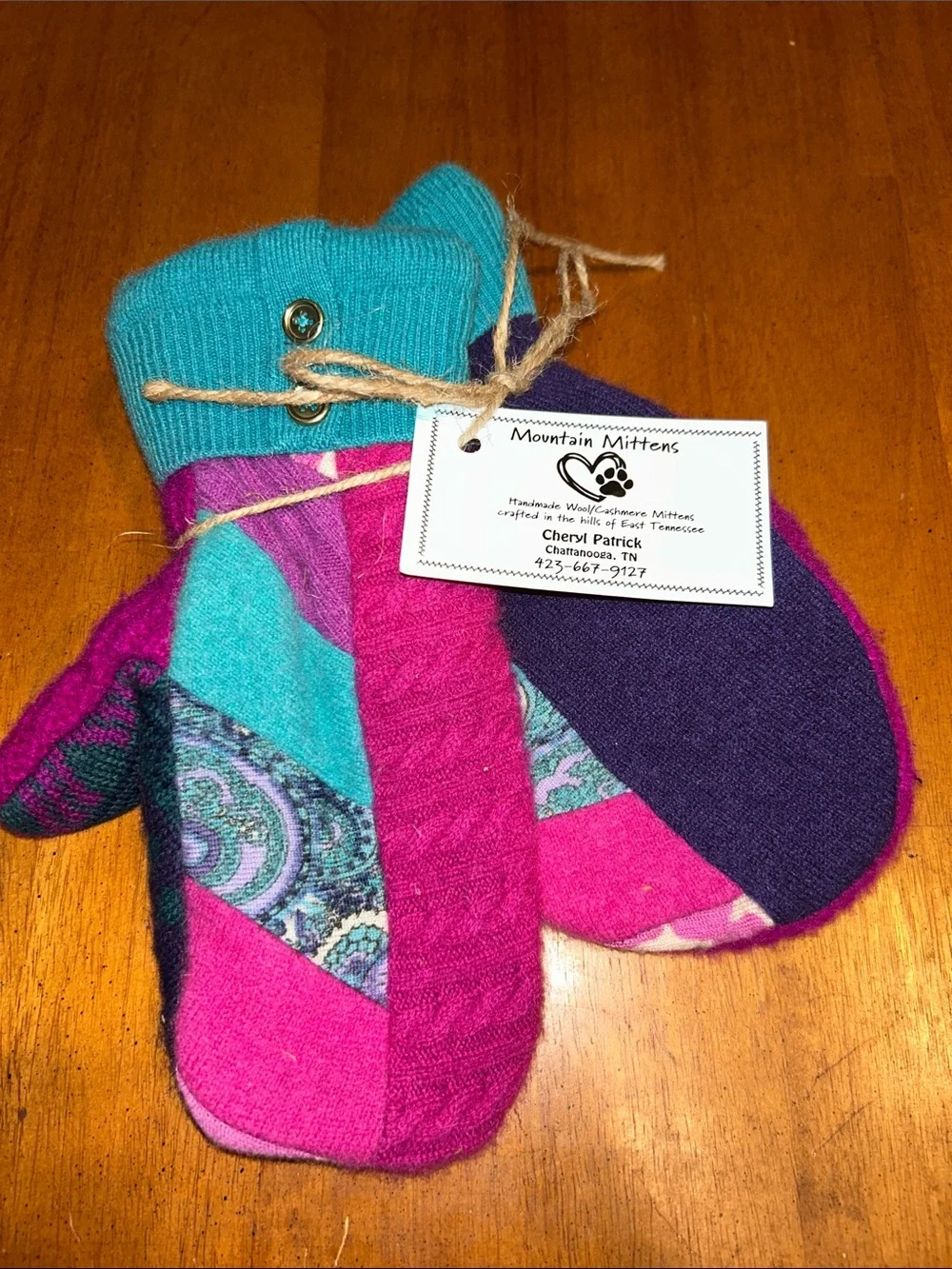 NWT Mountain Mittens Colorblock Wool Mittens - Turquoise & Fuchsia